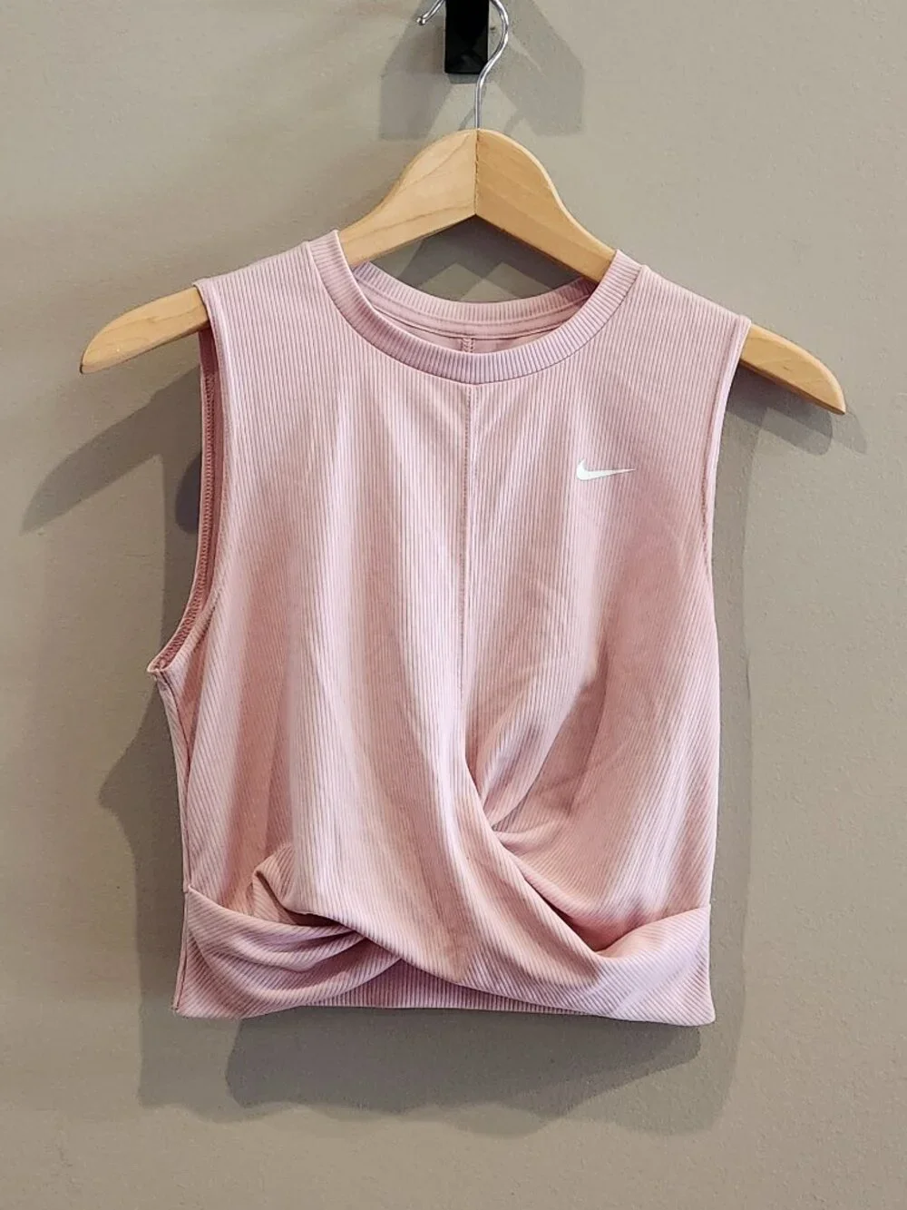 Nike Dri-FIT Women's Ribbed Twist Front Sleeveless Top Pink Small